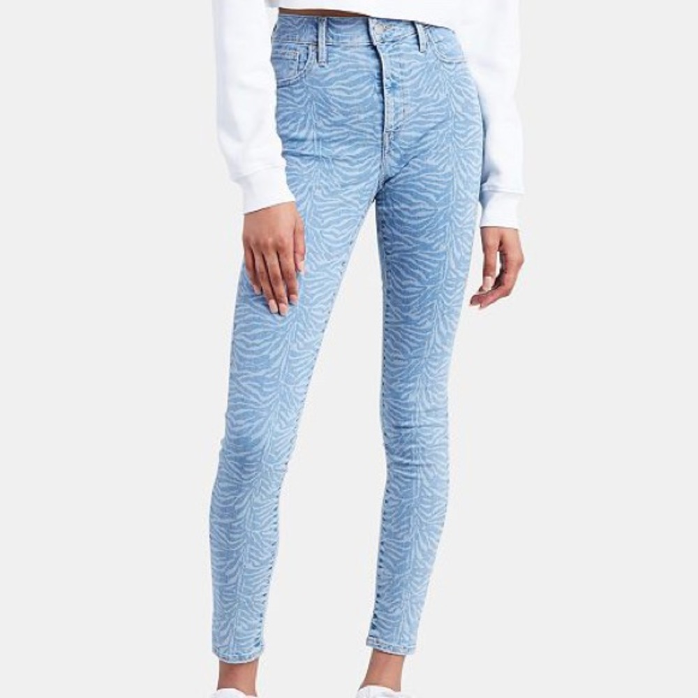 Levi’s 720 High Rise Jeans